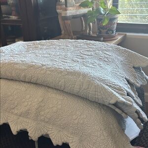 Elegant pale blue Quilted Pillow & Throw Set